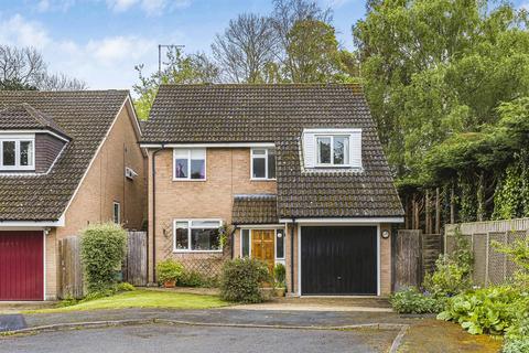 4 bedroom detached house for sale, Harwood Road, Marlow