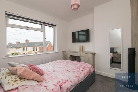 89 Buddle Lane, Exeter, EX4 1JP