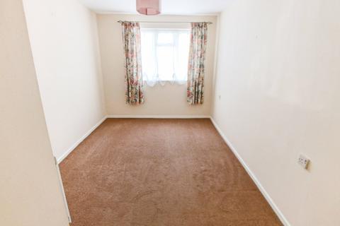 1 bedroom maisonette for sale, Holtye Road, East Grinstead, RH19