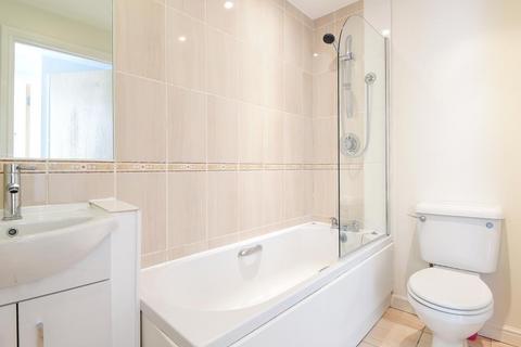 1 bedroom flat for sale, Berberis House,  Feltham,  TW13