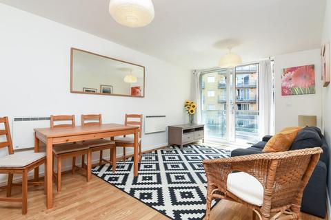 1 bedroom flat for sale, Berberis House,  Feltham,  TW13