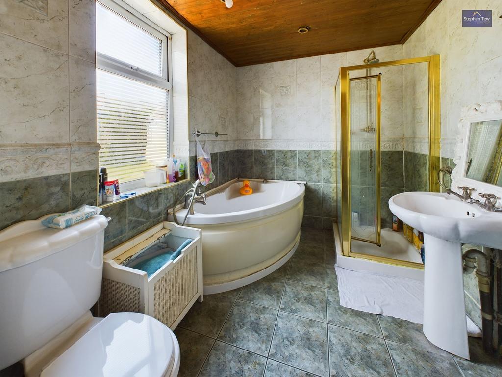 GF Bathroom