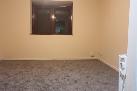 1 bedroom apartment to rent, Rushden Close, Romford