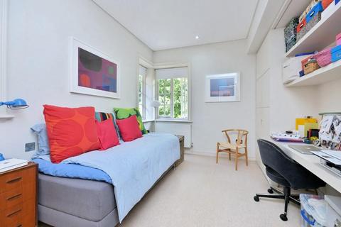 3 bedroom flat to rent, Elsworthy Road, London, Belsize Park, NW3