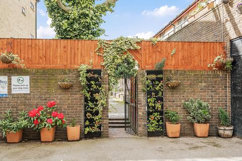 86 Setchell Way, London, SE1 5XS
