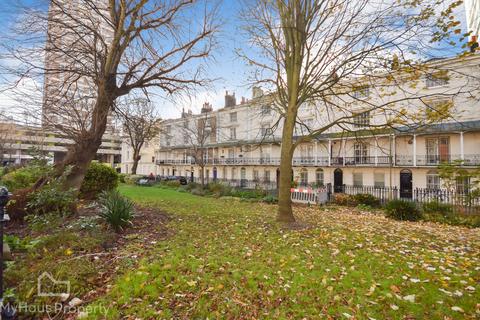 1 bedroom terraced house to rent, Russell Square, Brighton, East Sussex