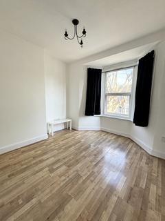2 bedroom flat to rent, Terrace Road, London E13