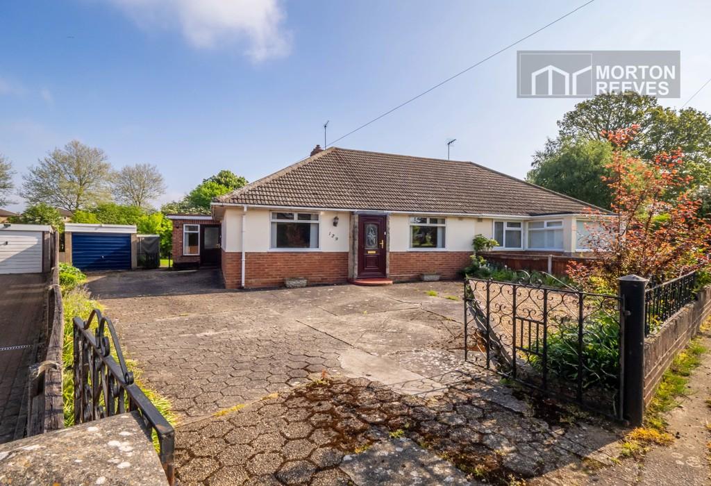 Moore Avenue, Norwich, Norfolk 3 bed semidetached bungalow for sale