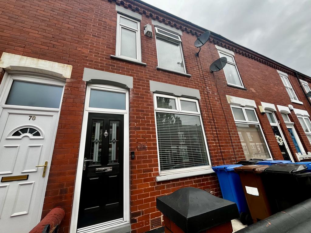 Adelaide Road, Edgeley 2 bed terraced house for sale £210,000