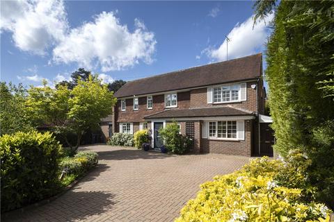 Oaklands Warren Road, Kingston Upon Thames, KT2 7HN