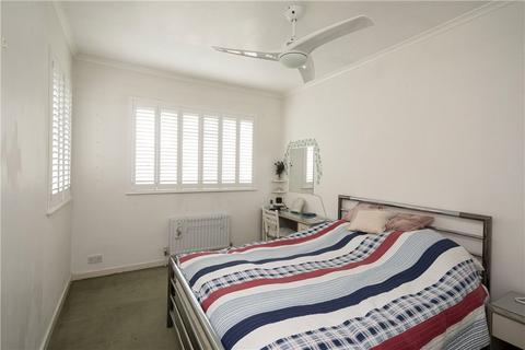 Oaklands Warren Road, Kingston Upon Thames, KT2 7HN