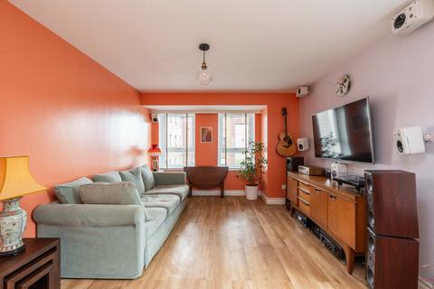 2 bedroom flat for sale, West Savile Terrace, Edinburgh EH9