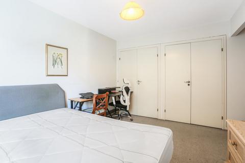 2 bedroom apartment to rent, Lambs Conduit Street, Bloomsbury WC1N