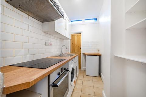 1 bedroom flat to rent, Gaskarth Road Balham SW12