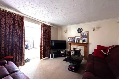 4 bedroom detached house to rent, William Close, Banbury OX16