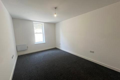 2 bedroom flat to rent, Flat 1 Lynton House, Maderia Road, Weston Super Mare