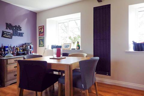 2 bedroom apartment to rent, 51 Woodgreen, Witney OX28