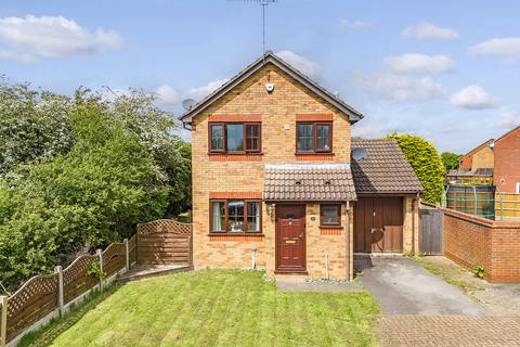 3 bedroom detached house for sale, Oakley Avenue, Rayleigh, SS6