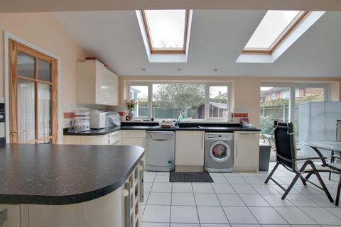 3 bedroom detached house for sale, MORSHEAD CRESCENT, FAREHAM