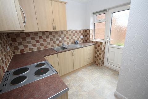3 bedroom semi-detached house to rent, Tenbury Drive, Ashton-In-Makerfield, WN4