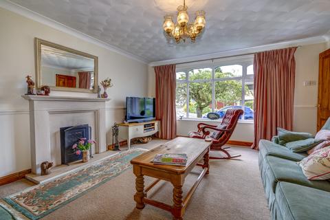 4 bedroom detached house for sale, Windsor Road, Carlton in Lindrick, S81