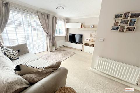 3 bedroom semi-detached house for sale, Southfield Court, Stanley, County Durham, DH9