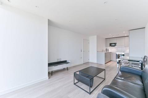 2 bedroom flat to rent, Saffron Central Square, Croydon, CR0