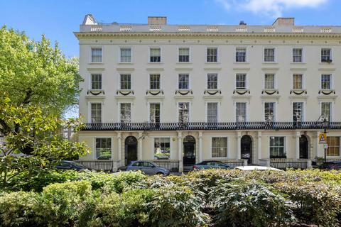 1 bedroom apartment for sale, Porchester Square, The Colonnades, W2