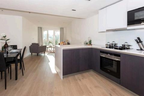 2 bedroom apartment to rent, Quayside House, 8 Kew Bridge Road, London, TW8