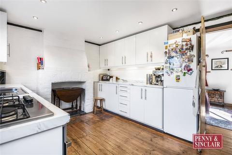 2 bedroom end of terrace house for sale, Greys Road, RG9 1RY