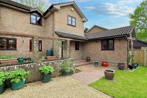 5 bedroom detached house for sale, Hiltingbury