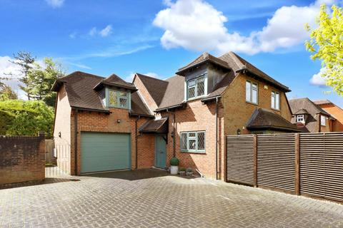 4 bedroom detached house for sale, Burgess Wood Road South, Beaconsfield, HP9