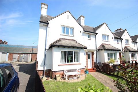 2 bedroom end of terrace house for sale, Richmond Road, Lee-On-The-Solent, Hampshire, PO13