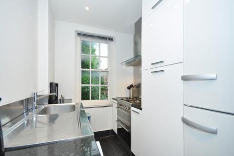 1 bedroom flat for sale, Elm Tree Court, London NW8