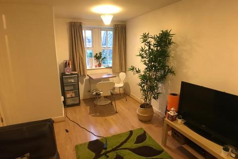 1 bedroom flat to rent, Wilmslow Road, Manchester M20