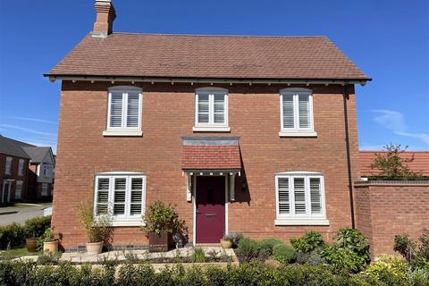 3 bedroom detached house for sale, Wadsworth Close, Wellington Place, Market Harborough, Leicestershire, LE16 7GG