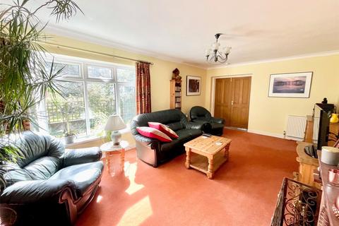5 bedroom semi-detached house for sale, Selwyn Drive, Upperton, Eastbourne, East Sussex, BN21