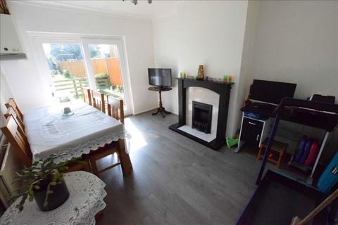 3 bedroom terraced house for sale, Spinney Drive, Bedfont, Middlesex, TW14