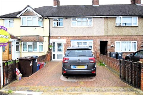 50 Spinney Drive, Feltham, TW14 8PN