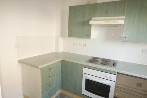 2 bedroom flat to rent, Chase Court Gardens, Southend-on-Sea, SS1