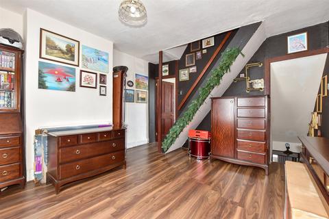 192 Clarendon Place, Dover, CT17 9QF