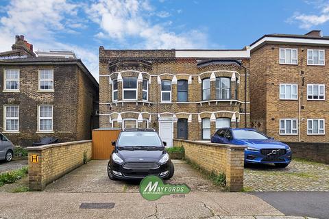 3 bedroom terraced house for sale, London SE17