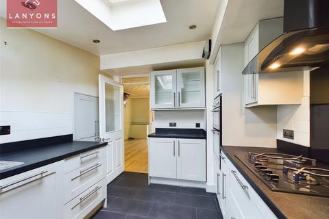 15 Deri Terrace, Tylorstown, Ferndale, CF43 3NB