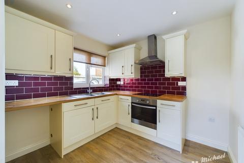 18 Briars Close, Aylesbury, HP19 9PN