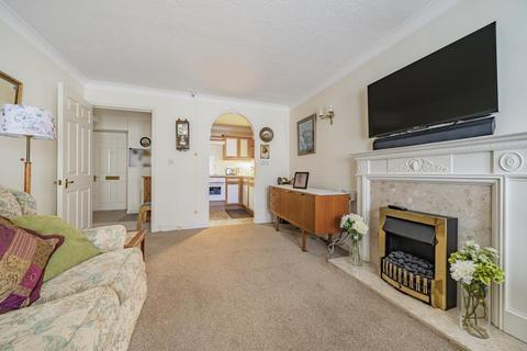 2 bedroom retirement property for sale, Mayfield Avenue,  London,  N12,  N12
