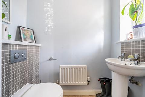 23 Fawn Drive, Three Mile Cross, Reading, RG7 1WN