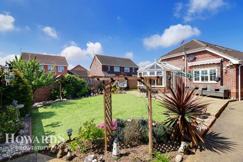 4 bedroom detached house for sale, Hollowell Close, Lowestoft