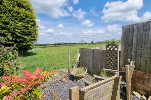 2 bedroom detached house for sale, Mill Lane, Fenny Compton, CV47