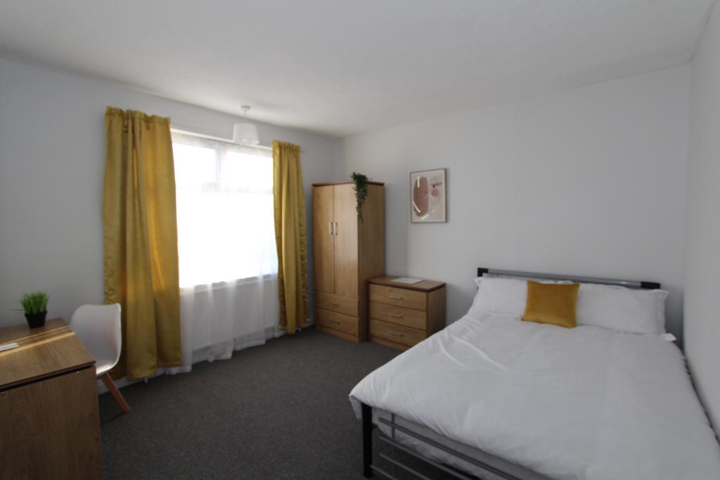 Savoy Road, Bristol BS4 1 bed in a house share to rent £737 pcm (£170 pw)