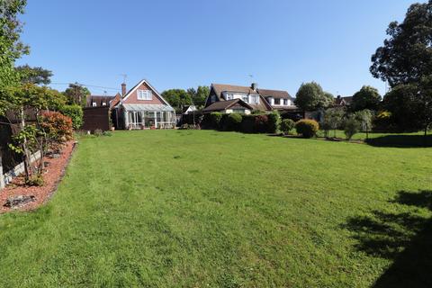 2 bedroom detached house for sale, King Edwards Road, Chelmsford CM3